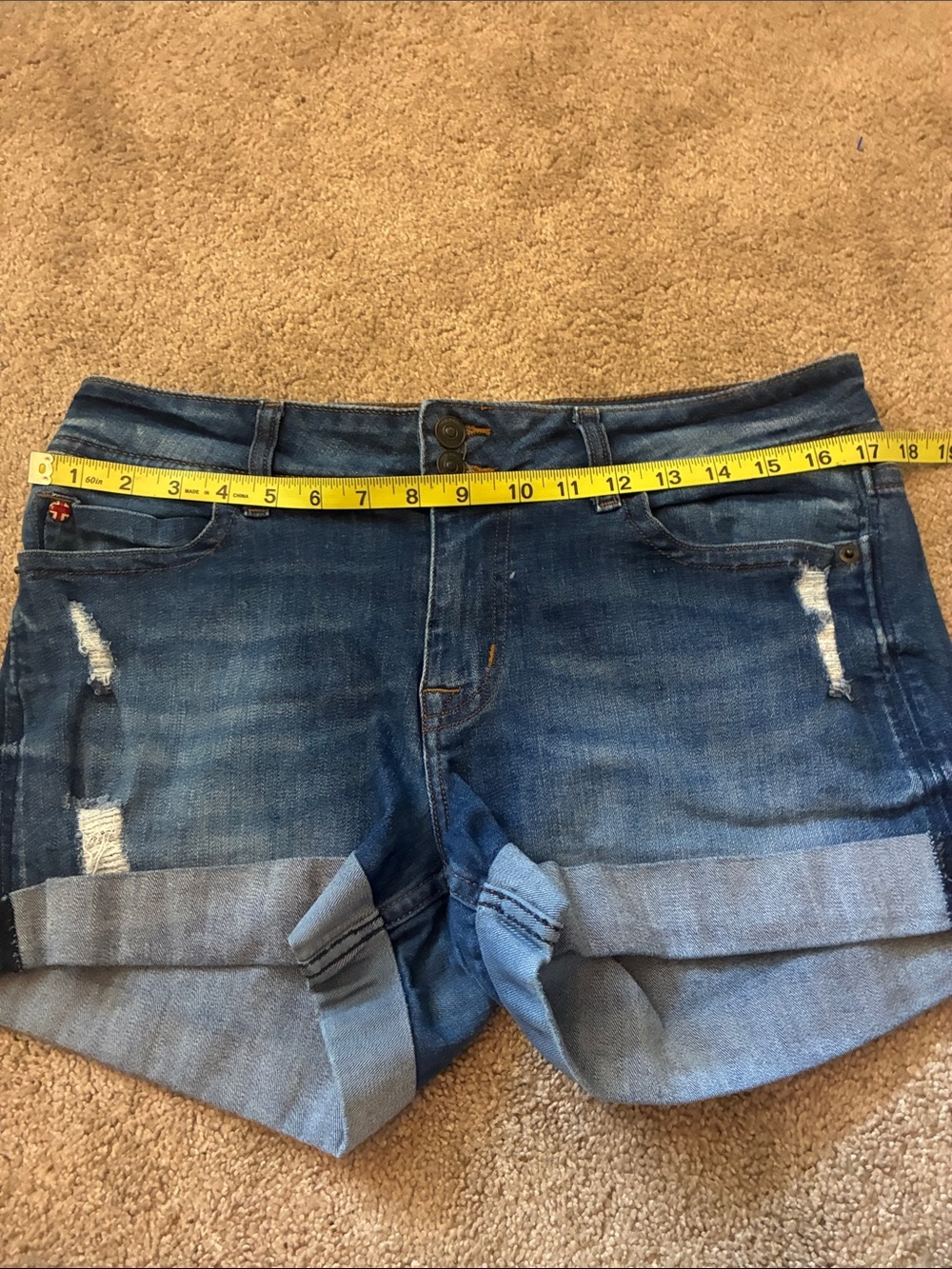 Hudson Jeans Ruby Distressed Cuffed Denim Shorts size 30 - Picture 4 of 7